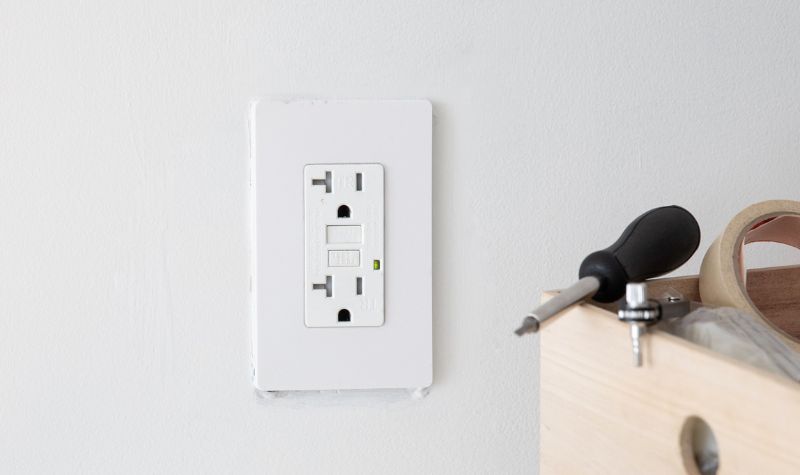 Electricity Outlets - Garage Renovation Designs