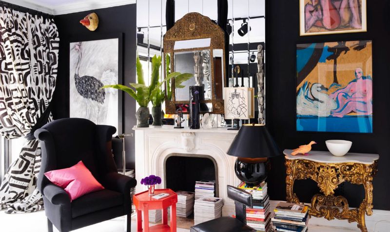 Focal Points in Maximalist room
