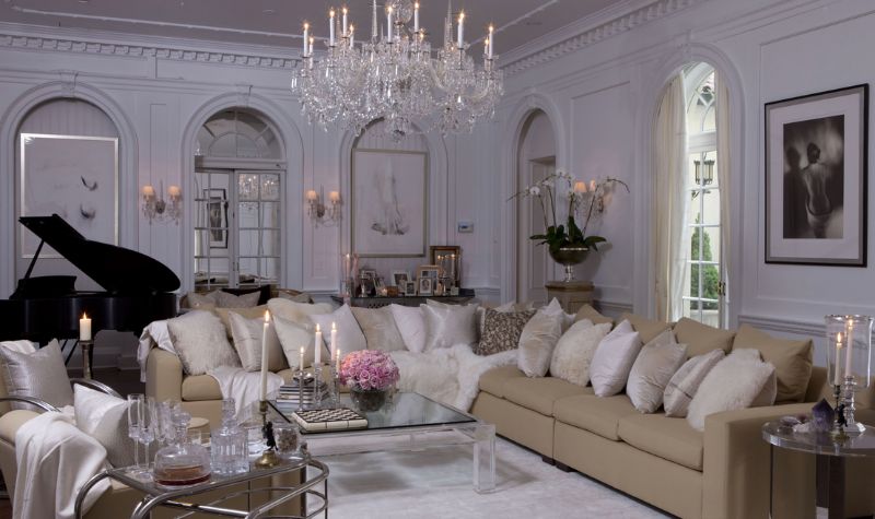 Hollywood Vintage Interior Design Idea