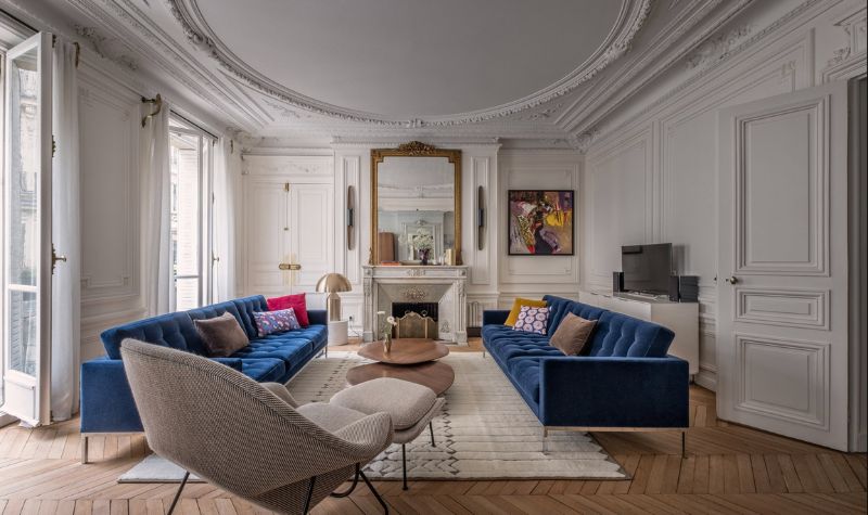 Ceiling Moldings In Parisian Interiors